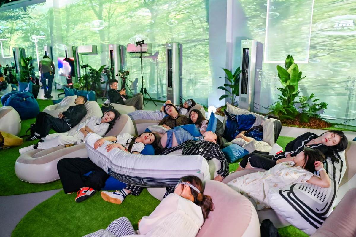 发布会还能躺着开？海尔安睡新风空调：让你一觉到天亮(图2)